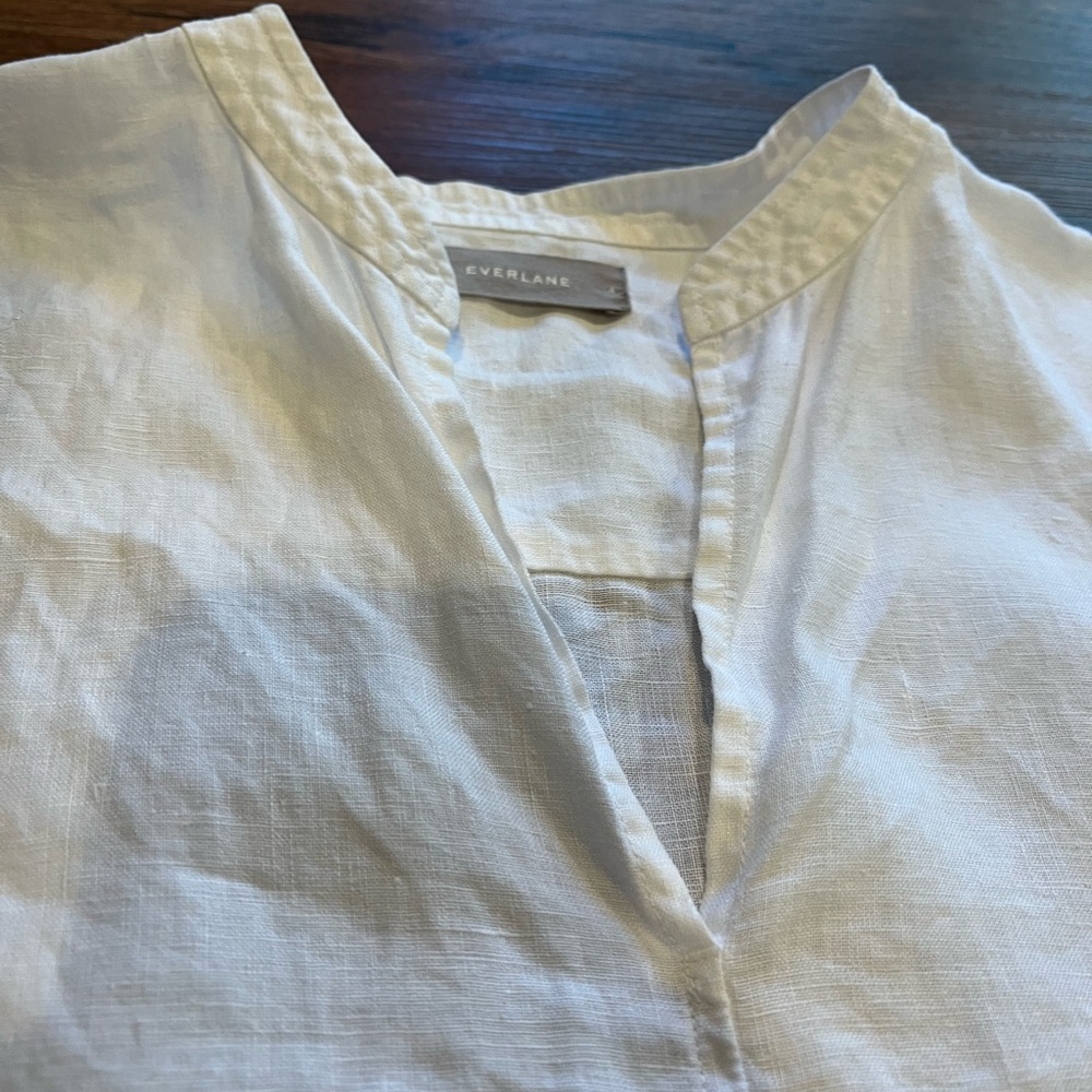 EVERLANE 100% Linen White Short Sleeve Split-Neck Top Shirt Flowy Breezy Size 4 - Picture 7 of 12